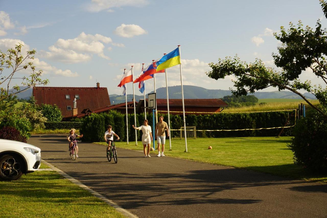 Villapark Vlasky Bešeňová エクステリア 写真